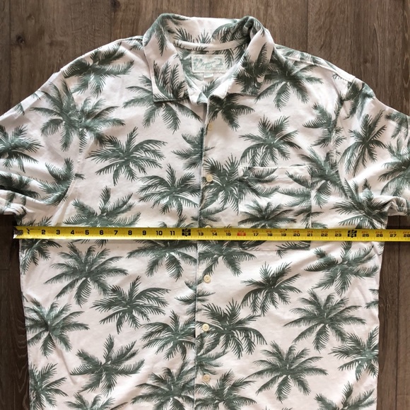 NWOT! - AMERICAN EAGLE OUTFITTERS 100% Cotton Short Sleeve Button Down - Picture 9 of 10